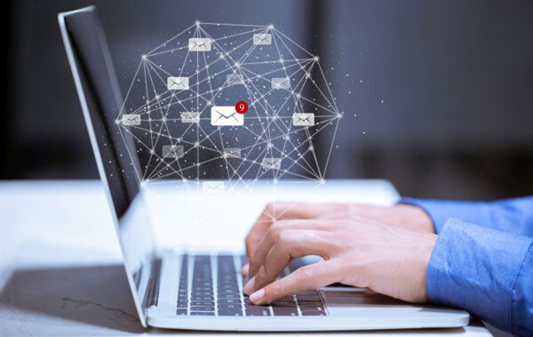 نکات-نوشتن-ایمیل-برای-تیم-های-بین-المللی